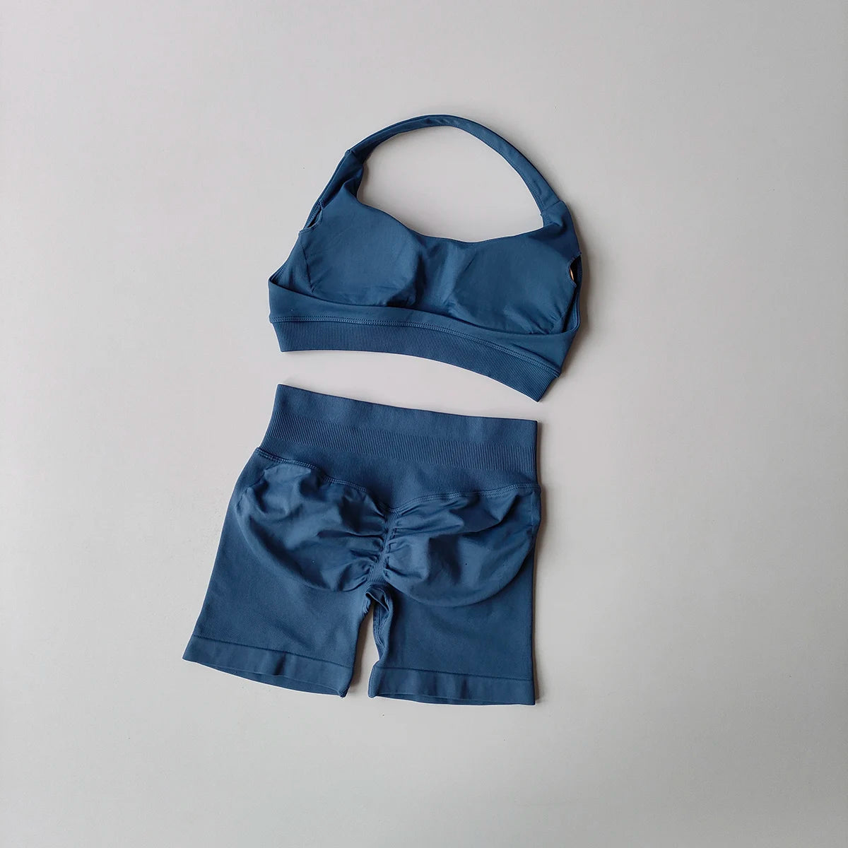 Women's Seamless Yoga Gym Set — Halter Sports Bra & Shorts Workout Outfit | Free UK Delivery