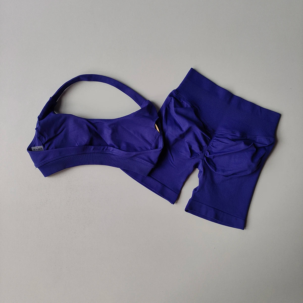 Women's Seamless Yoga Gym Set — Halter Sports Bra & Shorts Workout Outfit | Free UK Delivery