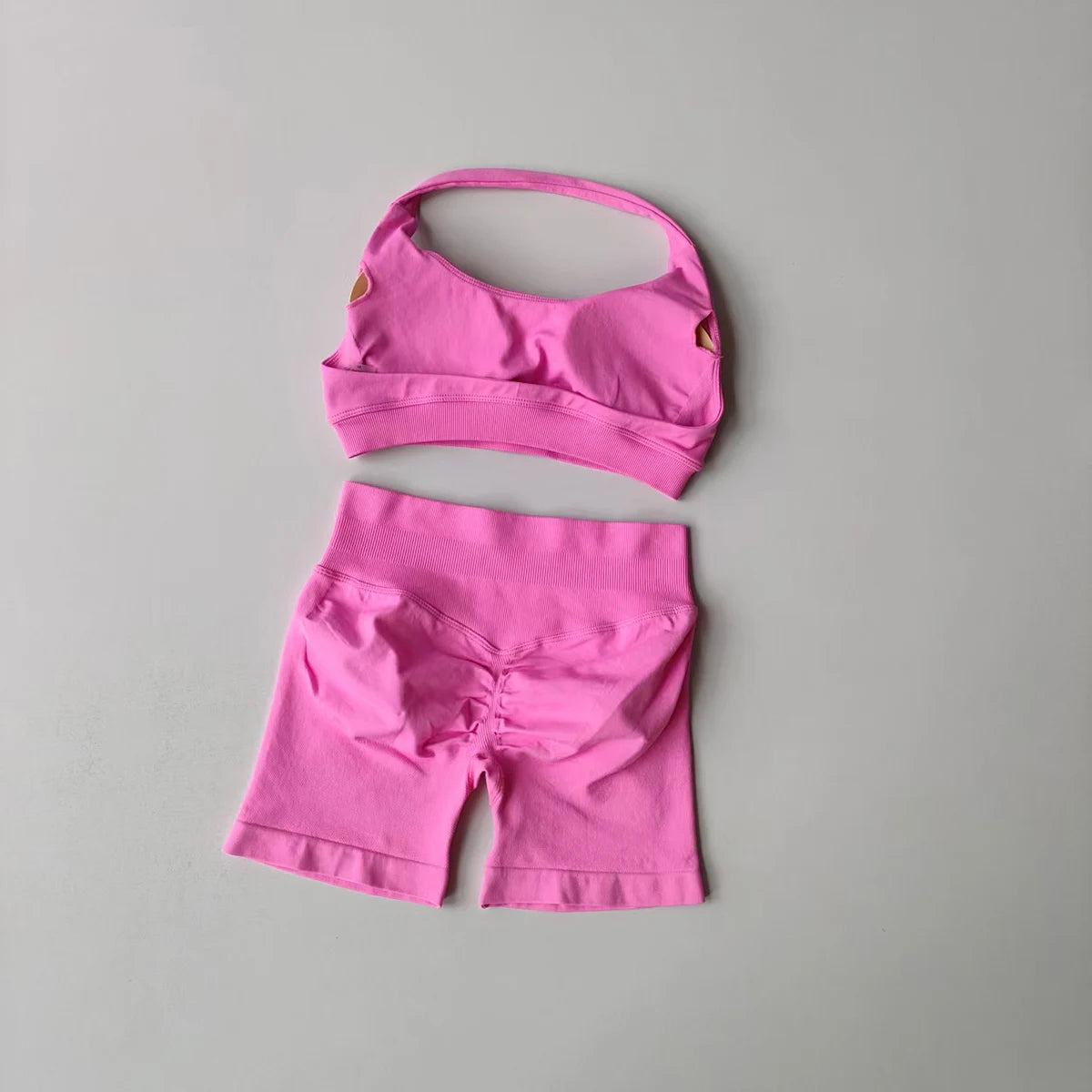 Women's Seamless Yoga Gym Set — Halter Sports Bra & Shorts Workout Outfit | Free UK Delivery